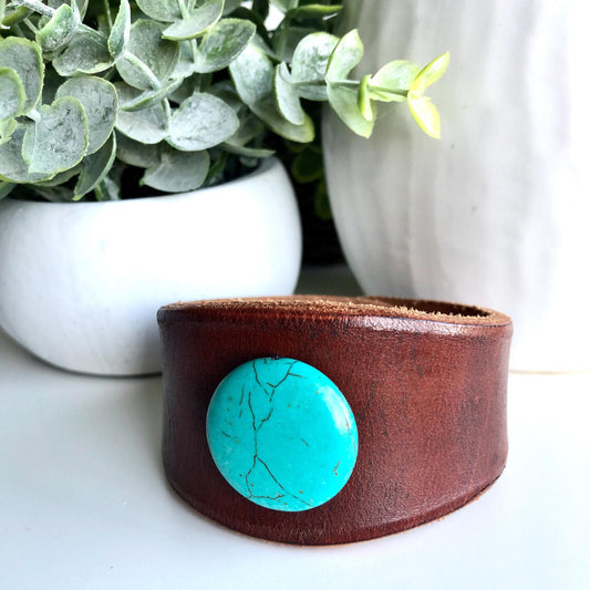 Handmade Genuine Leather Bracelet with Turquoise Bead