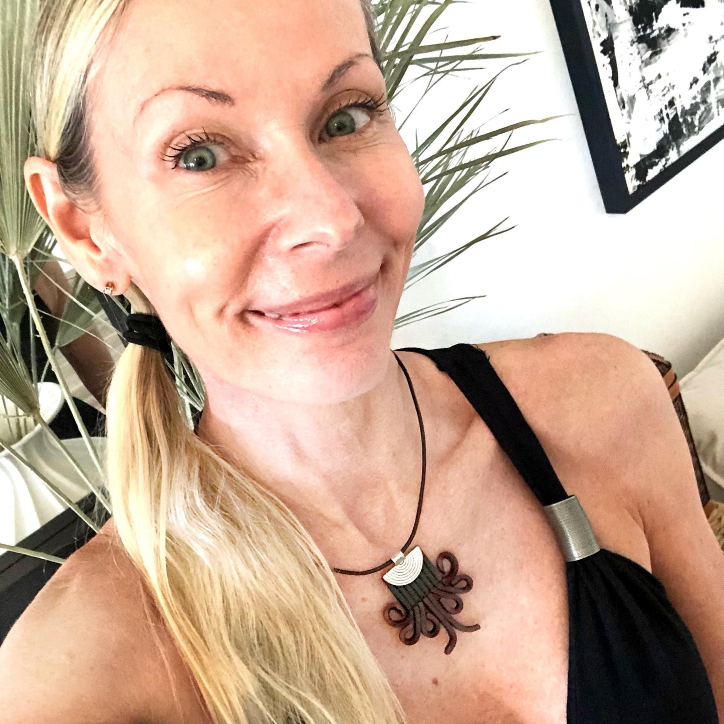 Leather Fringe Necklace Black and Mahogany