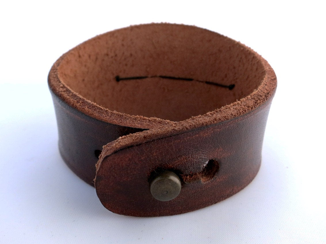 Brown Leather Bracelet with Round Turquoise Beads
