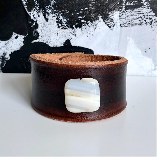 Brown Leather Bracelet with White Agate Bead