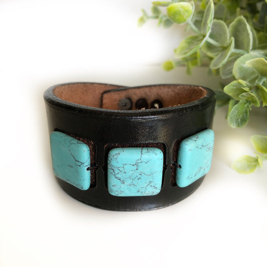 Handmade Genuine Leather Bracelet with Turquoise Beads
