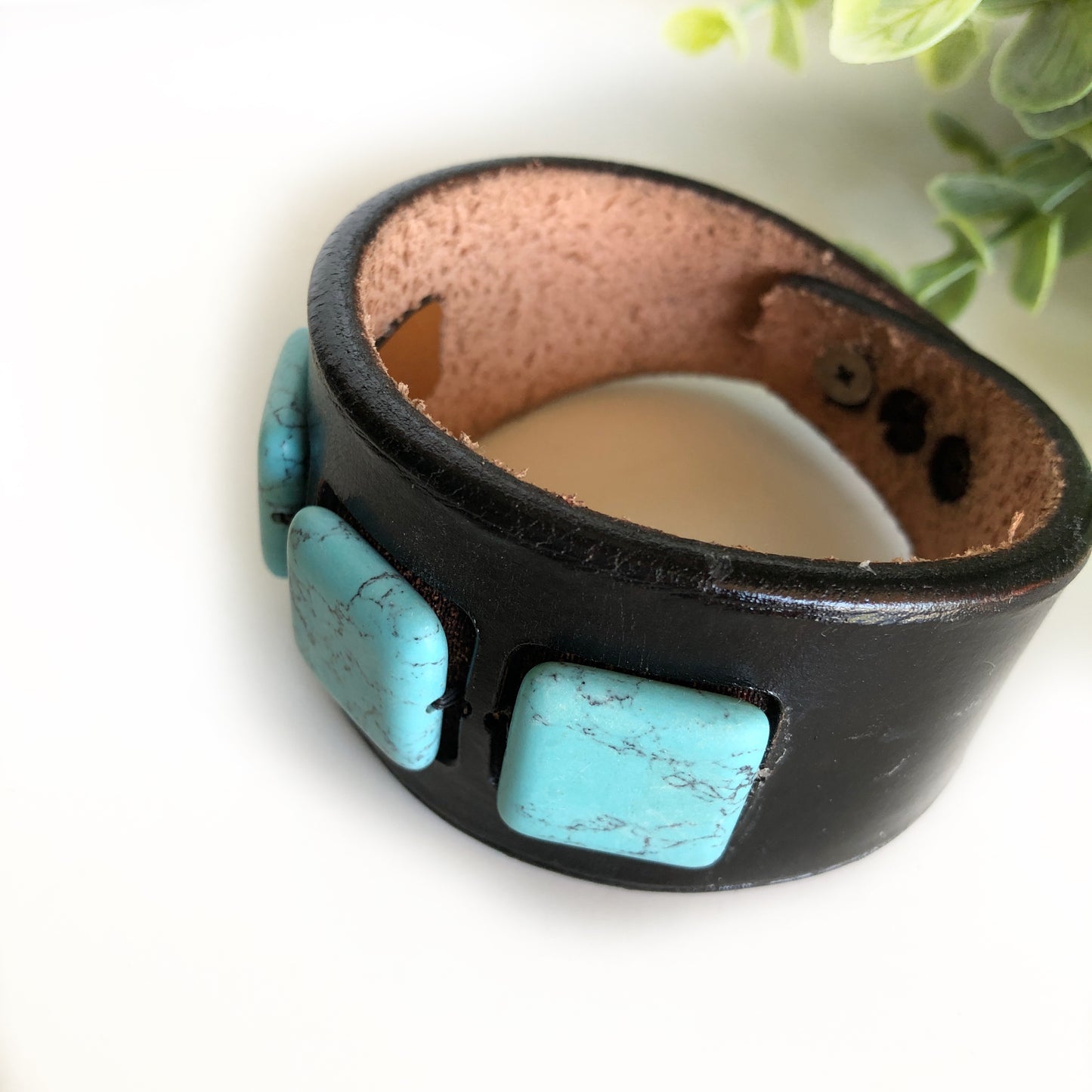 Handmade Genuine Leather Bracelet with Turquoise Beads