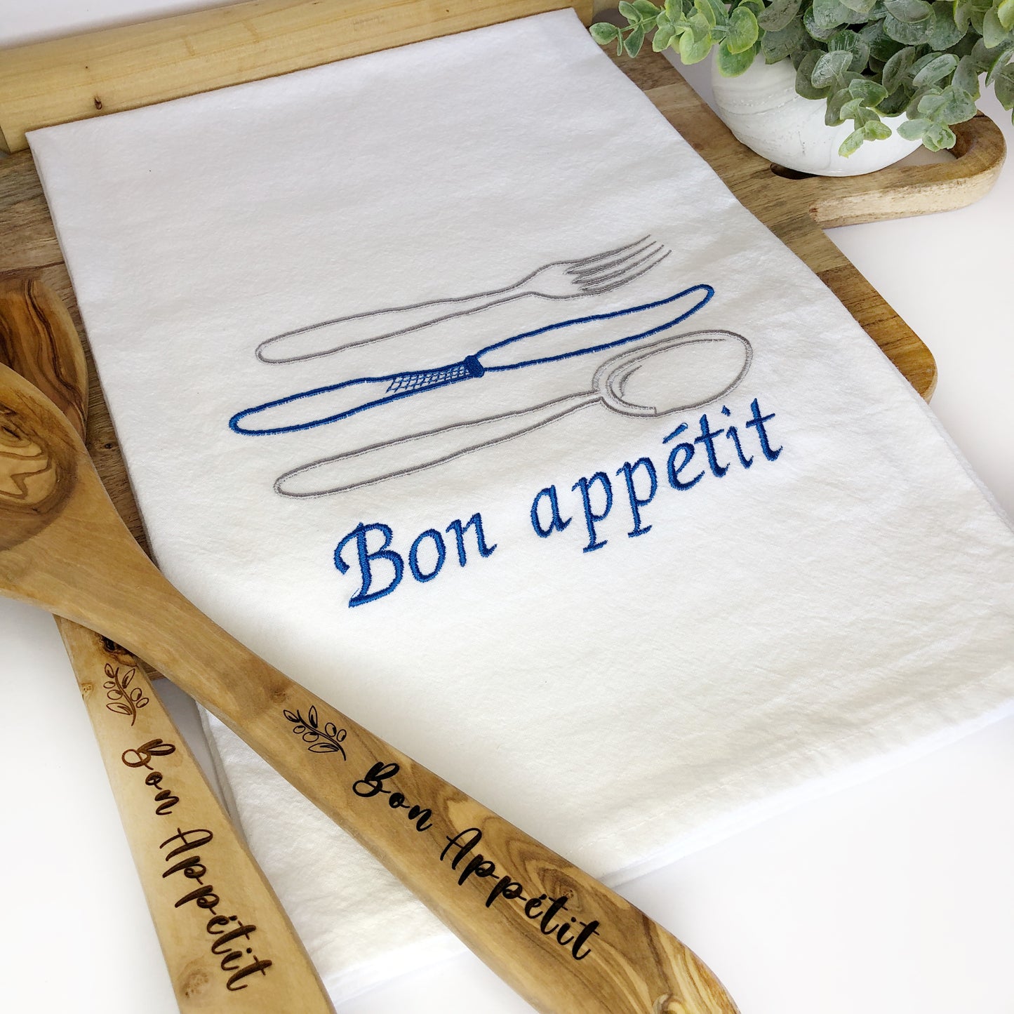 100% Organic Embroidered Cotton Dishtowel, Bon Appétit
